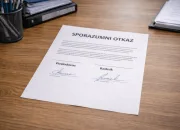 Sporazumni otkaz u Njemačkoj: Aufhebungsvertrag, Sperrzeit, otpremnina i prava radnika